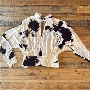 Free People Women's Top - Black and White size S. Never worn w tags